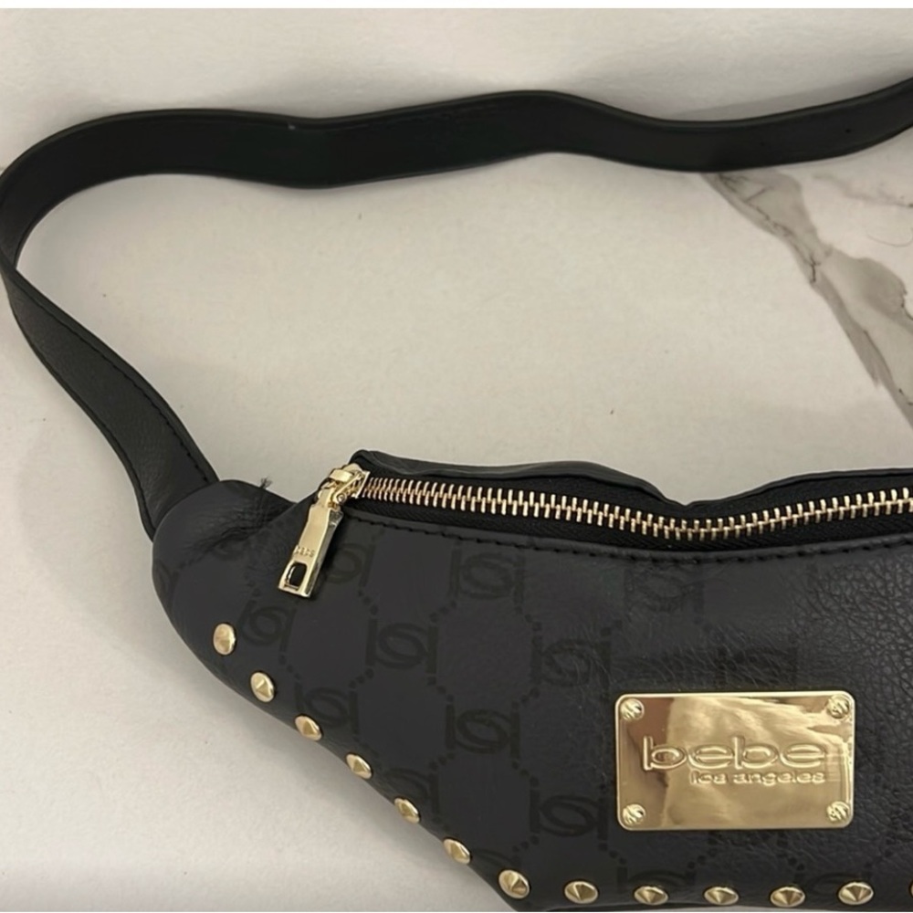 🚨BEBE FANNY PACK EUC ♥️♥️🤗💕 - Picture 4 of 16